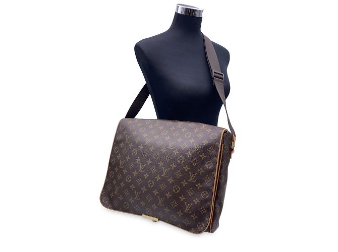 Borsa a tracolla Louis Vuitton Abbesses Messenger GM Marrone - vista 2