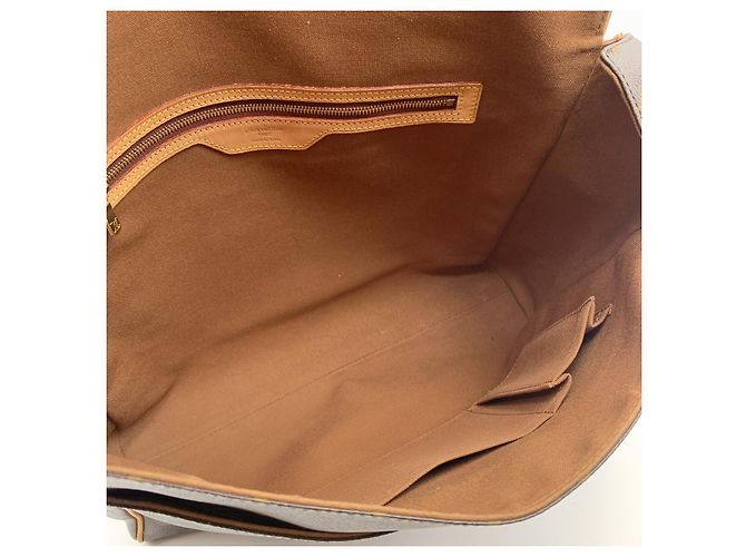 Borsa a tracolla Louis Vuitton Abbesses Messenger GM Marrone - vista 8