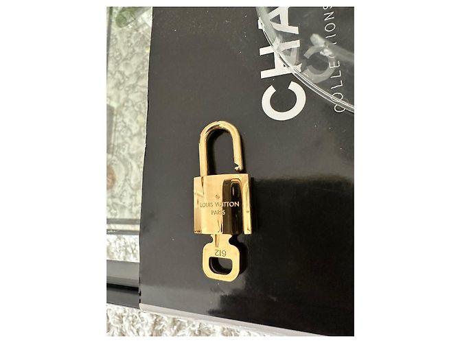 Louis Vuitton Cadenas Gioiello per Borsa Oro Metallo D'oro - vista 8