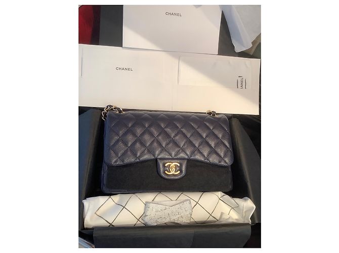 Timeless Chanel Borsa in pelle caviar trapuntata blu navy oro - vista 3