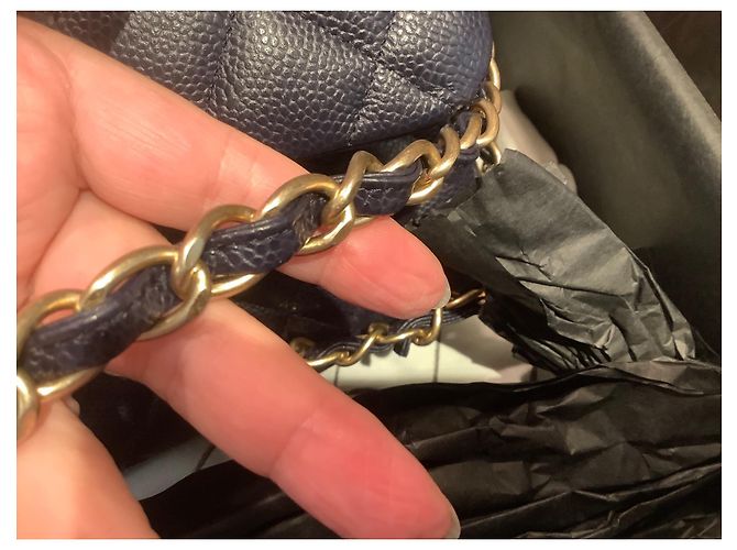 Timeless Chanel Borsa in pelle caviar trapuntata blu navy oro - vista 9
