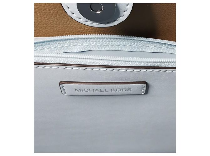 Borsa tote Michael Kors in pelle martellata azzurra Blu Blu chiaro Silver hardware - vista 12