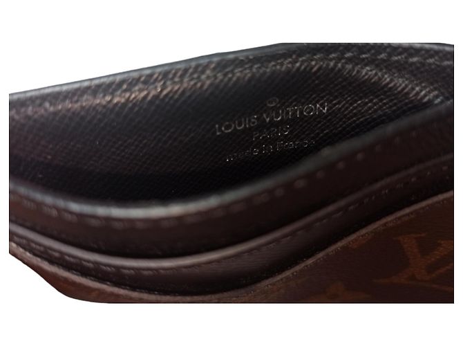 Slender Louis Vuitton Neo Damier Graphite Card Holder Black - view 3