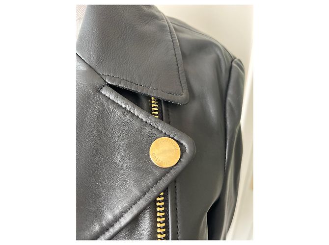 Casaco Moschino em couro napa azul com detalhe de coração de pérolas - vista 4