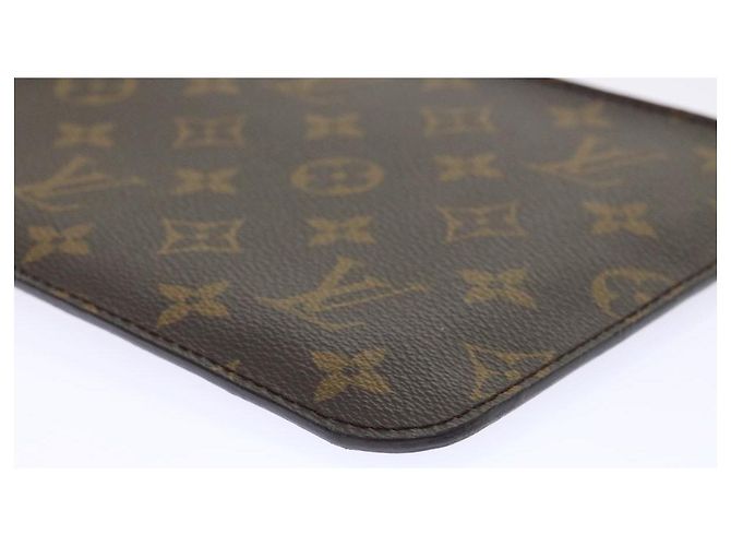 LOUIS VUITTON Monogram Neverfull MM Pouch Accessory Pouch Mimosa LV Auth ep1100 - view 14