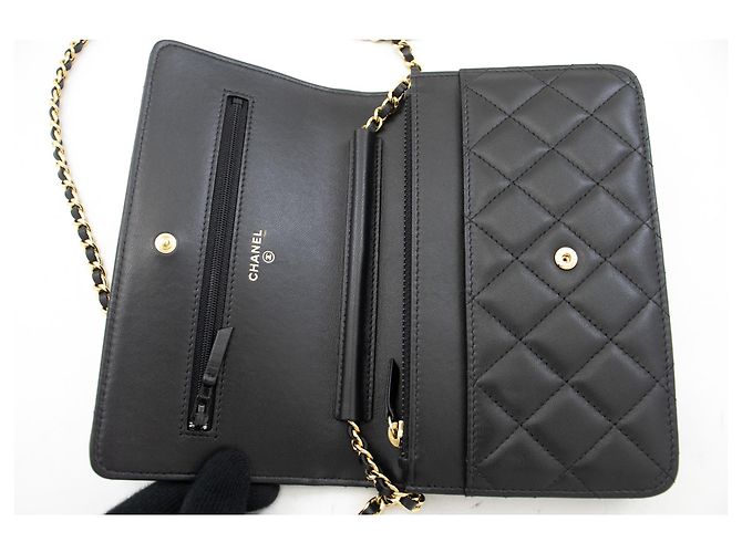 Timeless CHANEL Black Classic Wallet On Chain WOC Umhängetasche Lammleder - Ansicht 11