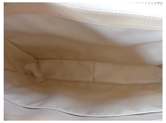 Borsa Chanel Shopper Beige in Pelle Caviale - vista 19