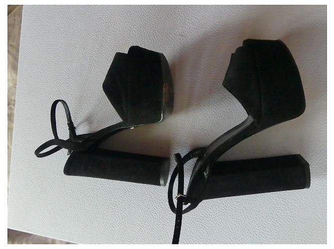 Tacchi con plateau Gucci in scamosciato nero - vista 4