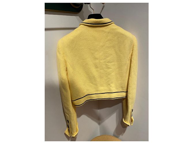 Chanel Coleccionista de Barbies Negro Amarillo - vista 4