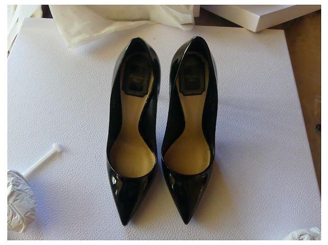 Dior Pumps aus schwarzem Lackleder - Ansicht 6