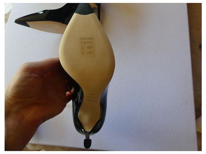 Dior Pumps aus schwarzem Lackleder - Ansicht 8