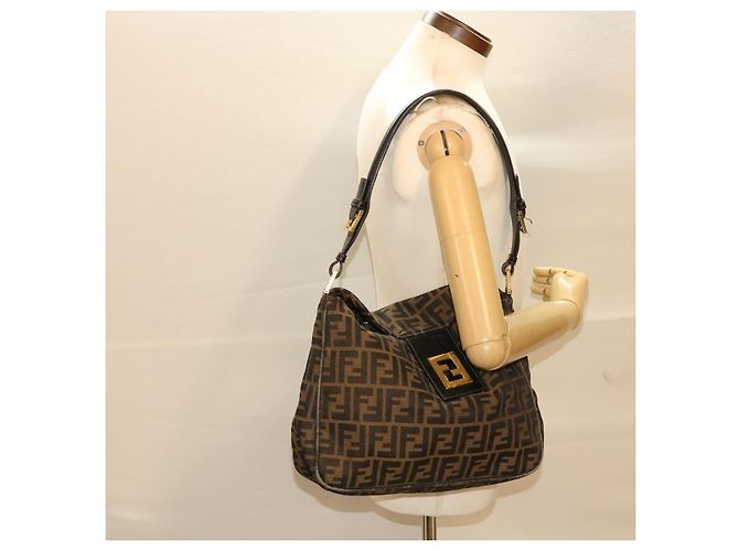 FENDI Zucca Borsa a tracolla in tela Nylon Marrone Nero Auth 48242 - vista 20