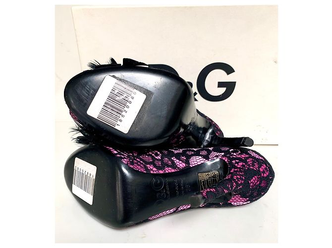 Salto Peep Toe Dolce & Gabbana em Renda Rosa com Penas - vista 8