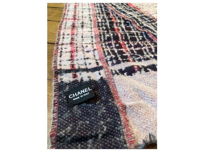 Sciarpa Chanel in seta e cashmere nero beige rosa - vista 3