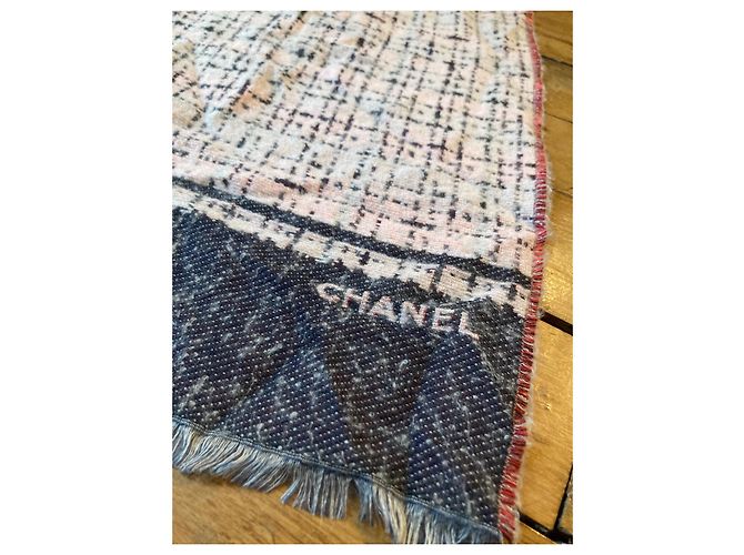 Sciarpa Chanel in seta e cashmere nero beige rosa - vista 5