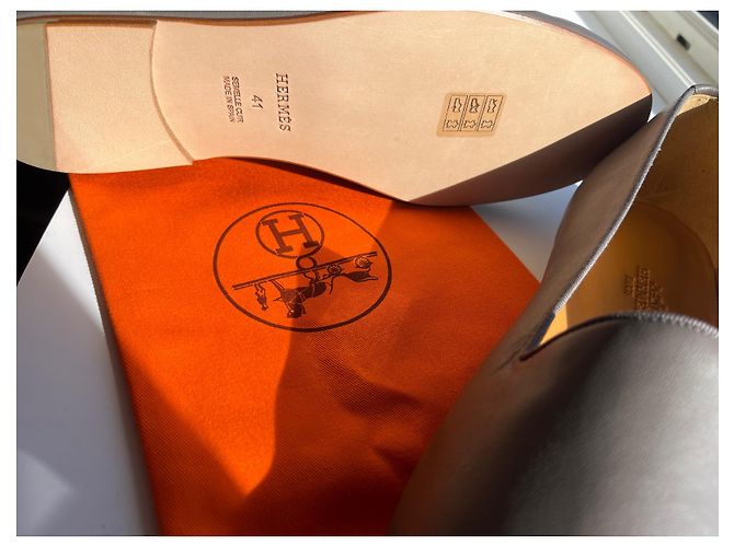 Mocassini Hermès Gaspard in pelle grigia Grigio - vista 2