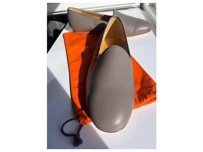 Mocassini Hermès Gaspard in pelle grigia Grigio - vista 6