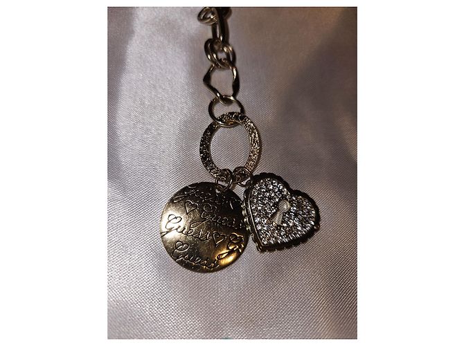 Ciondolo per borsa Guess Cuore e Placca Monogramma Oro D'oro - vista 3