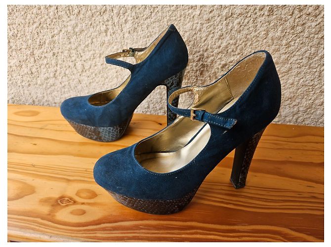 Décolleté Guess Blu Turchese in Pelle 38 - vista 5