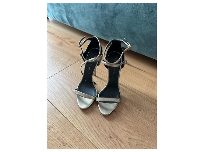 Sandali Giuseppe Zanotti in pelle metallizzata Metallico - vista 4