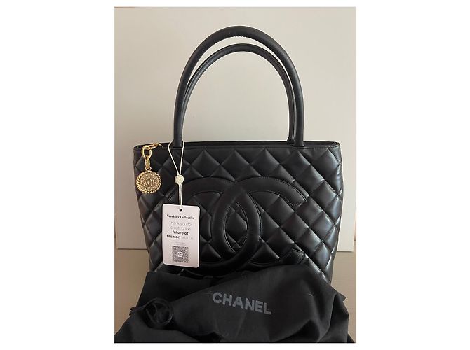 Medaillon Borsa a medaglione Chanel Nero - vista 2