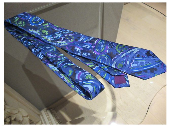 Gravata de seda Etro azul roxa e verde - vista 6