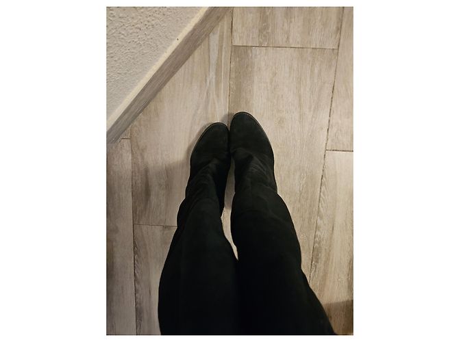 Stuart Weitzman Stivali con tacco grosso in pelle scamosciata Nero - vista 2