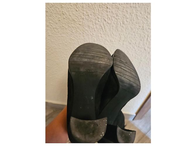 Stuart Weitzman Stivali con tacco grosso in pelle scamosciata Nero - vista 3