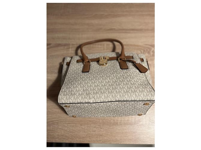 Borsa Michael Kors Hamilton Crema in Finta Pelliccia Crudo - vista 10