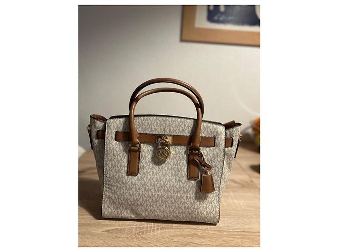 Borsa Michael Kors Hamilton Crema in Finta Pelliccia Crudo - vista 2