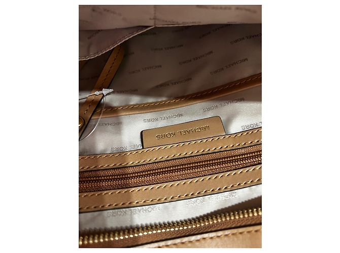 Borsa Michael Kors Hamilton Crema in Finta Pelliccia Crudo - vista 6