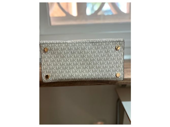Borsa Michael Kors Hamilton Crema in Finta Pelliccia Crudo - vista 7