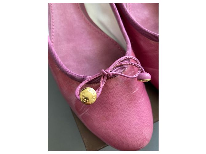 Louis Vuitton Bailarinas de charol rosa - vista 2