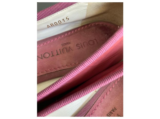 Louis Vuitton Bailarinas de charol rosa - vista 4