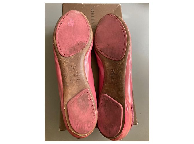 Louis Vuitton Bailarinas de charol rosa - vista 6