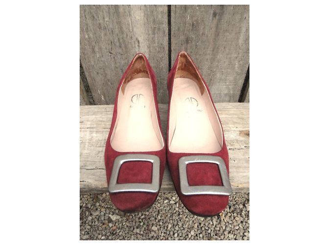 Autre Marque Décolleté Marcini in suede rosso scuro Bordò - vista 3