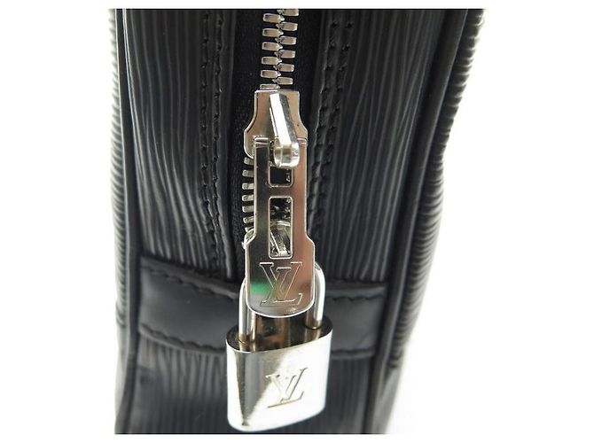 Borsa Louis Vuitton Sirius 40 PORTA DOCUMENTI IN PELLE EPI NERA Nero - vista 6