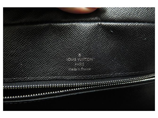 Borsa Louis Vuitton Sirius 40 PORTA DOCUMENTI IN PELLE EPI NERA Nero - vista 8