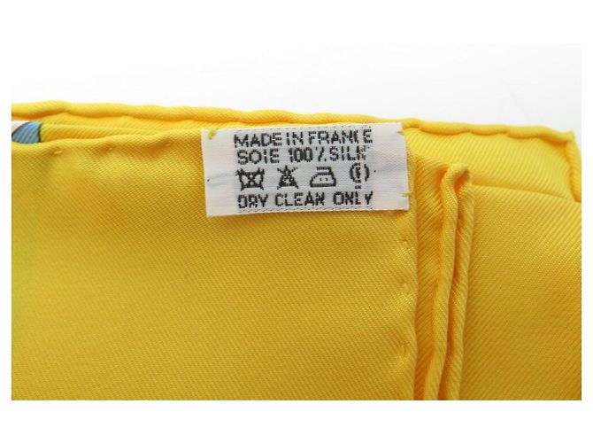 Aline Hermès NUOVA SCIARPA HERMES I GIARDINI DELL'ANDALUSIA HONORE CARRE 90 NUOVA SCIARPA IN SETA Giallo - vista 7