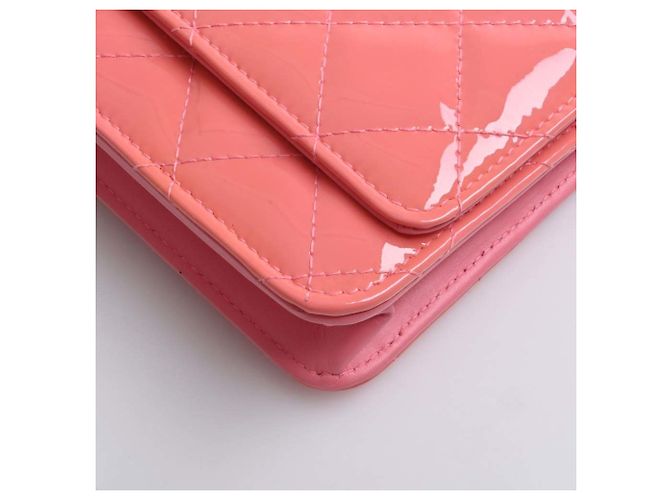 Wallet On Chain Portafoglio Chanel su catena Rosa - vista 3