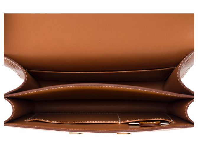 Hermès Sac HERMES Constance en Cuir Doré - 101344 - vue 8