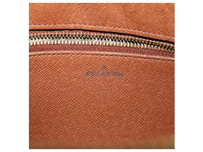 Pochette LOUIS VUITTON con monogramma Marly Dragonne GM M51825 LV Auth em4804 - vista 18