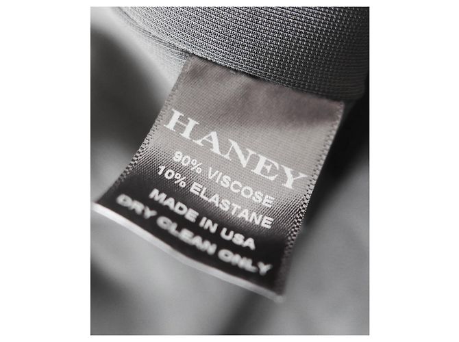 Haney Tracee Schwarzes Maxikleid mit seitlichem Schlitz - Ansicht 8