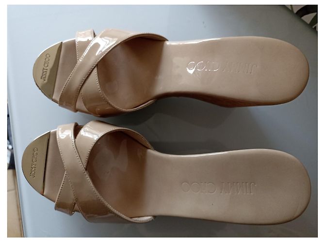 Sandali con zeppa Jimmy Choo in sughero beige vernice - vista 3