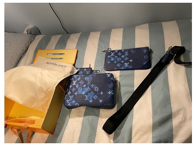 Sofia Coppola Louis Vuitton trio messenger bag water colour blue - view 5