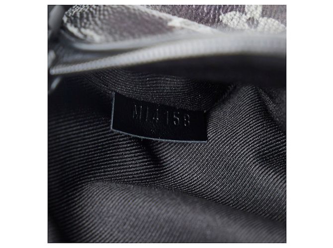 Louis Vuitton Black Monogram Galaxy Discovery Bumbag - view 7