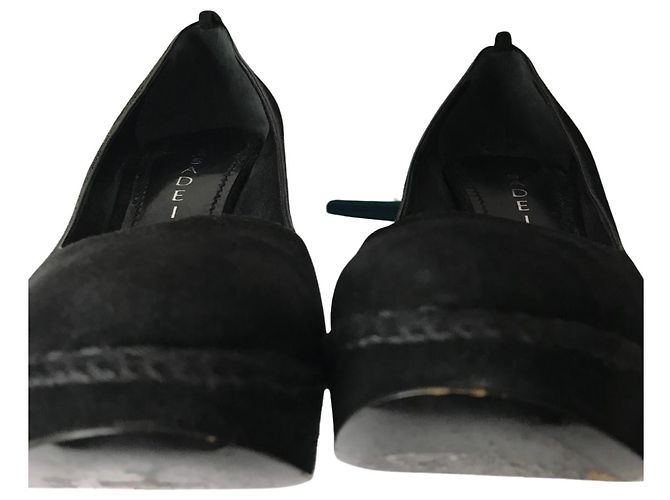 Décolleté Casadei in scamosciato nero - vista 4
