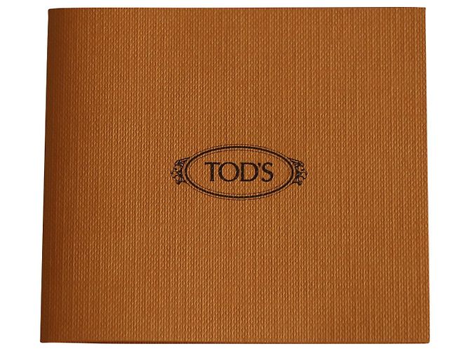 Stivaletti Pull On di Tod's in pelle scamosciata nera Nero - vista 10