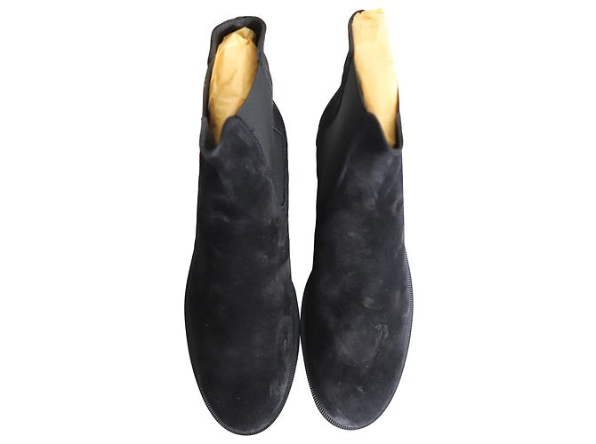 Stivaletti Pull On di Tod's in pelle scamosciata nera Nero - vista 5