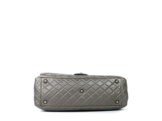 Chanel - Large gray leather XXL Timeless bag Grey - view 4